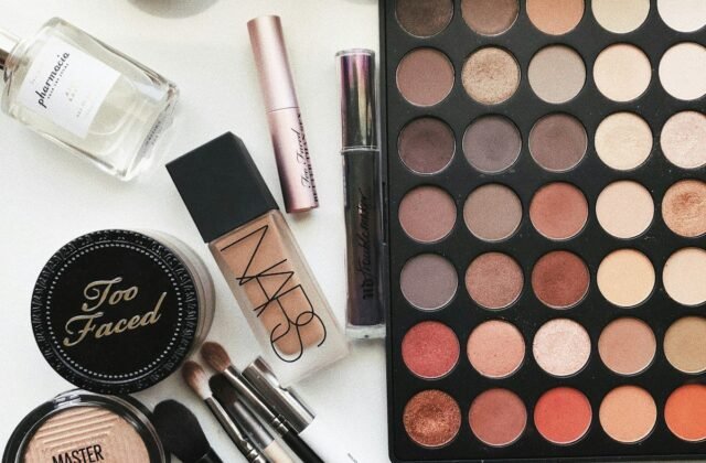 The 7-Step ‘Clean Girl’ Dewy Makeup Routine for Natural Radiance