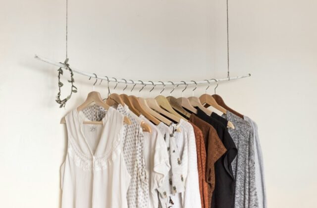 The 12-Piece Neutral Aesthetic Capsule Wardrobe for Effortless Everyday Chic